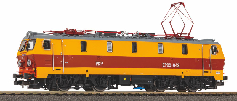 97529